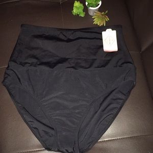 St. John’s Bay Tummy Control